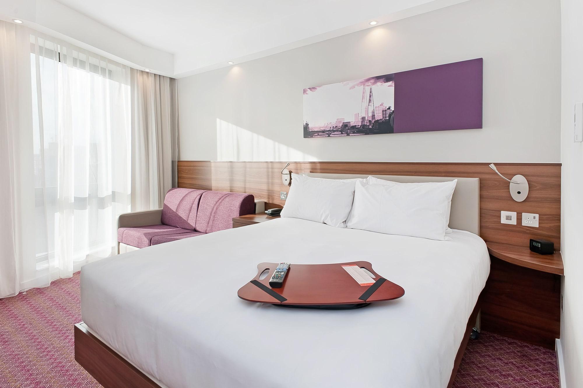 แฮมป์ตัน บาย ฮิลตัน ลอนดอน วอเตอร์ลู Hotel ภายนอก รูปภาพ