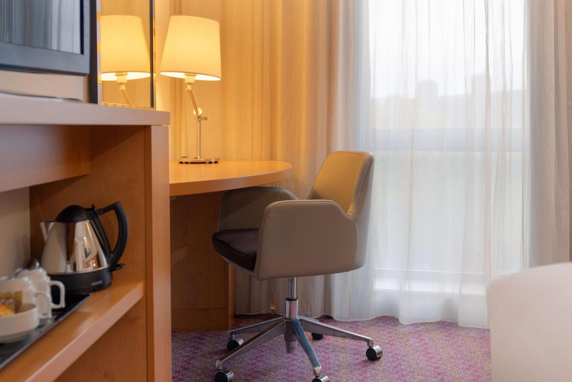 แฮมป์ตัน บาย ฮิลตัน ลอนดอน วอเตอร์ลู Hotel ภายนอก รูปภาพ