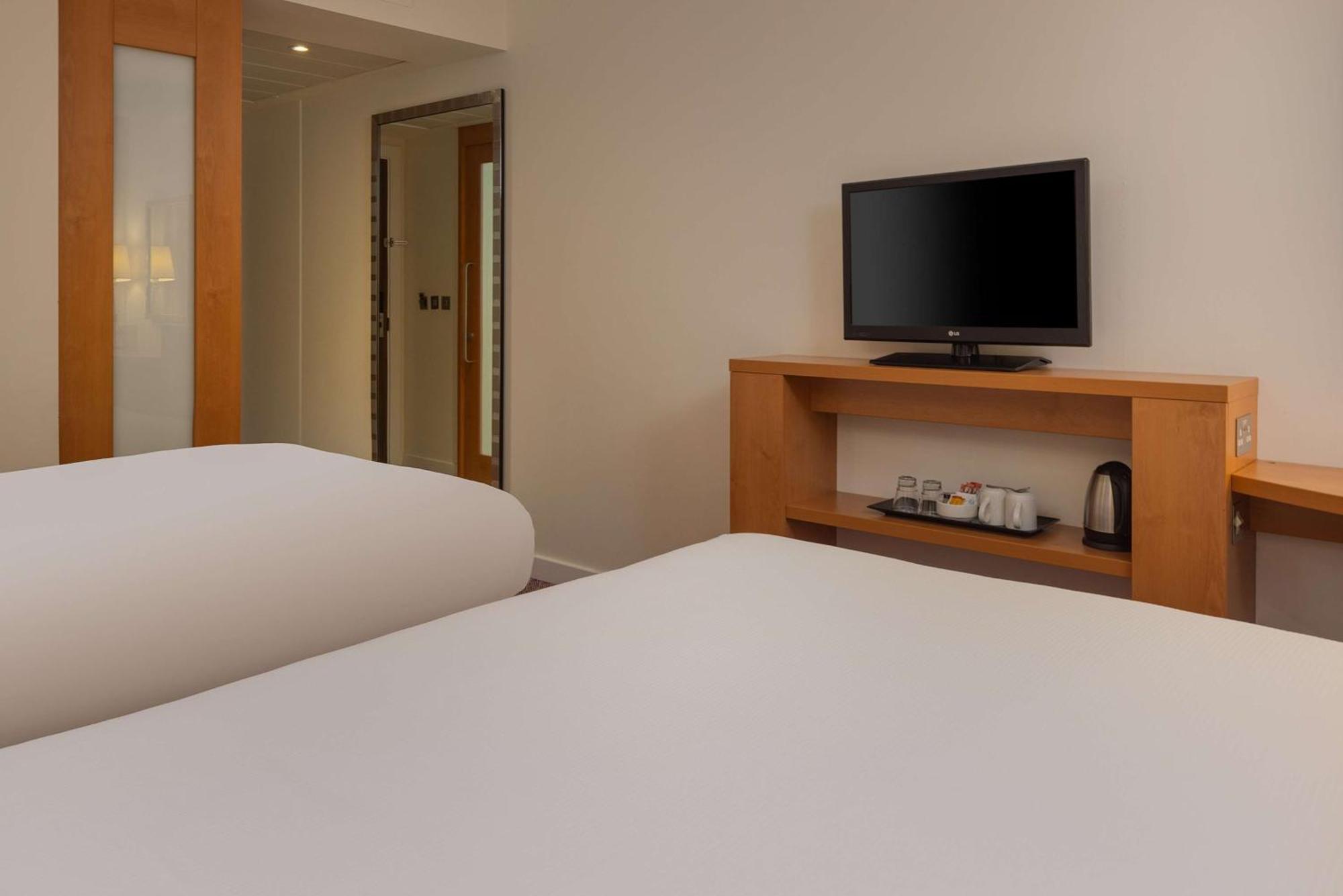 แฮมป์ตัน บาย ฮิลตัน ลอนดอน วอเตอร์ลู Hotel ภายนอก รูปภาพ