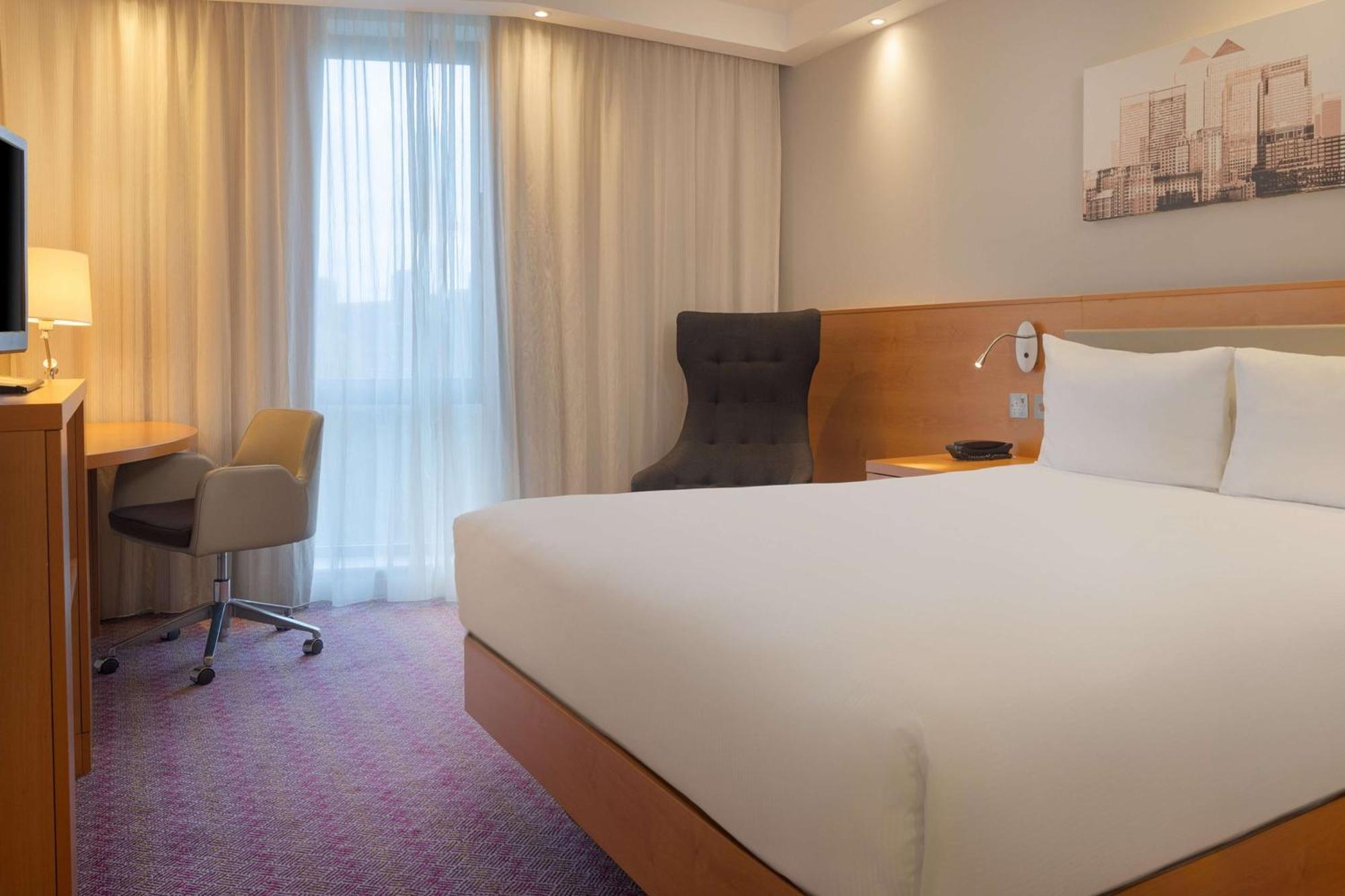 แฮมป์ตัน บาย ฮิลตัน ลอนดอน วอเตอร์ลู Hotel ภายนอก รูปภาพ