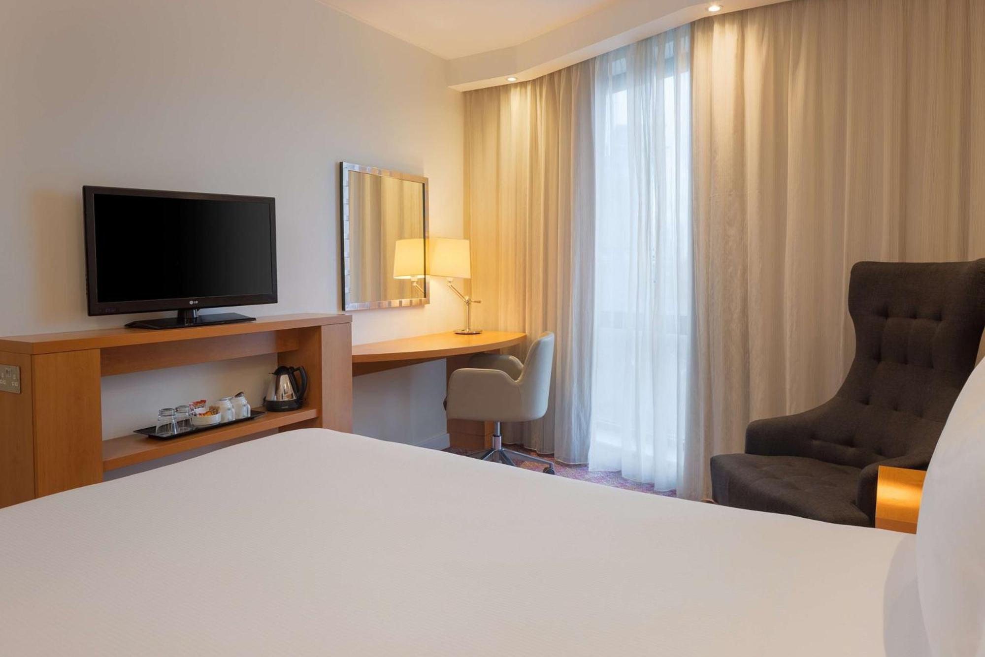 แฮมป์ตัน บาย ฮิลตัน ลอนดอน วอเตอร์ลู Hotel ภายนอก รูปภาพ