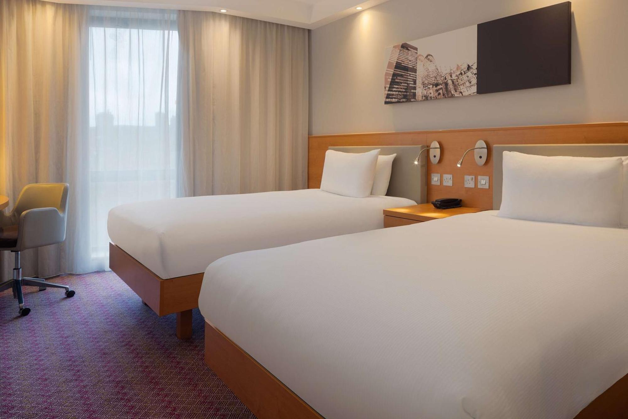แฮมป์ตัน บาย ฮิลตัน ลอนดอน วอเตอร์ลู Hotel ภายนอก รูปภาพ